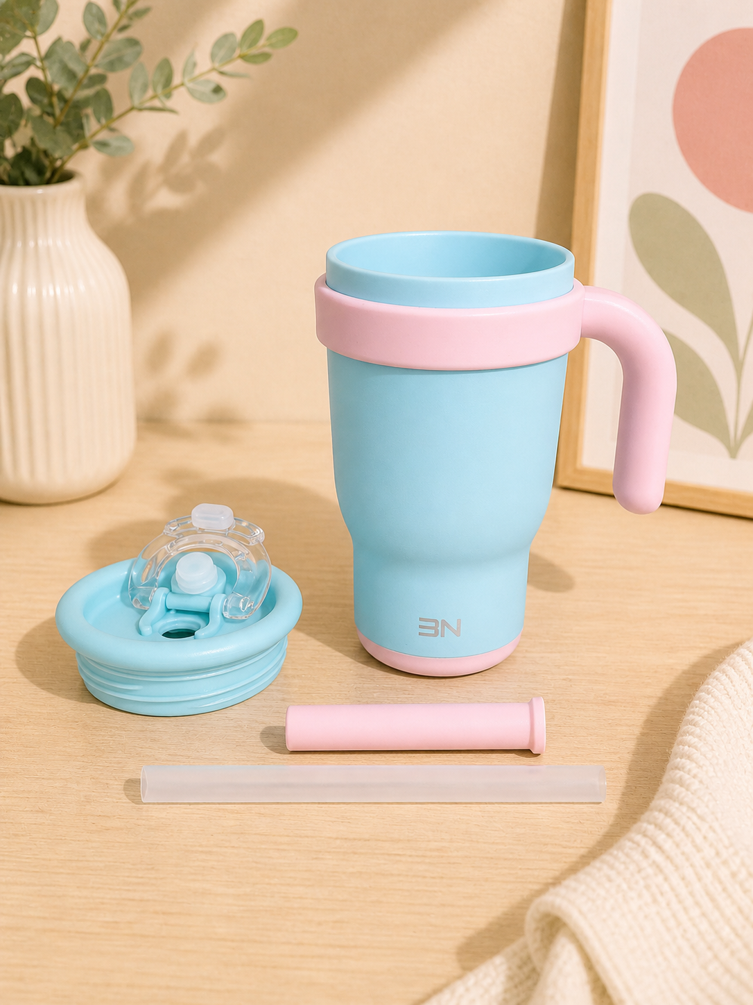The 3N Nova Drinkbeker in Blauw & Roze