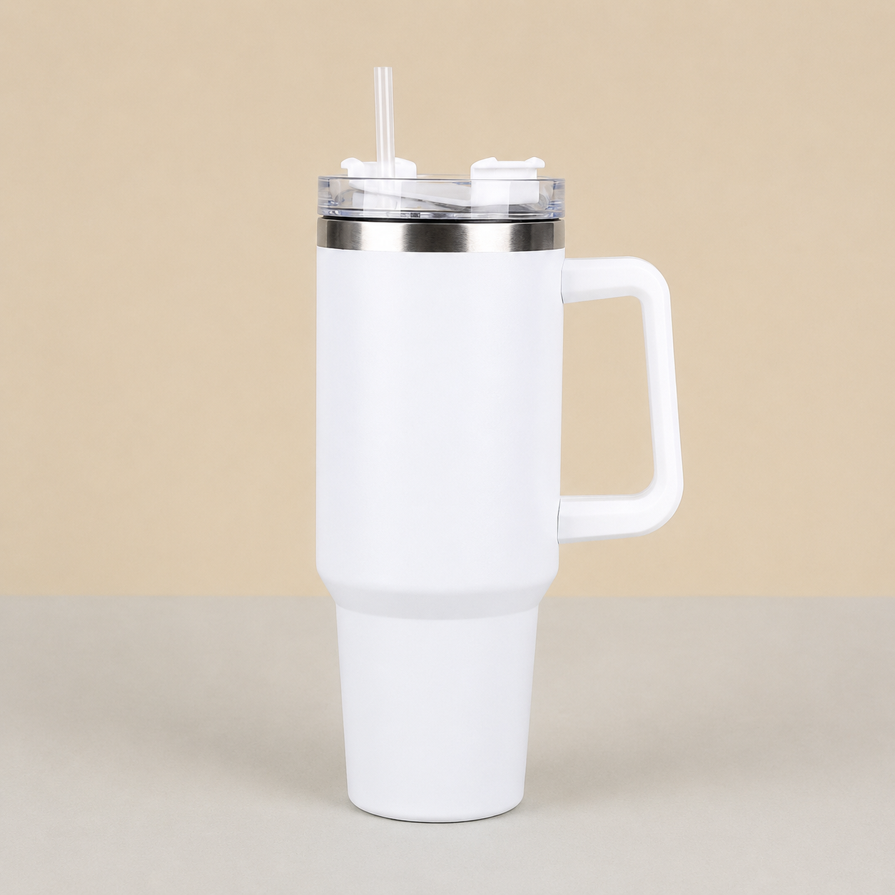 The Titan Drinkbeker Wit